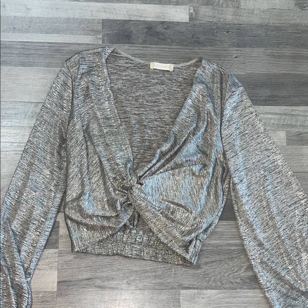 Altar'd State Silver Metallic Knot-Front Long Sleeve Crop Top